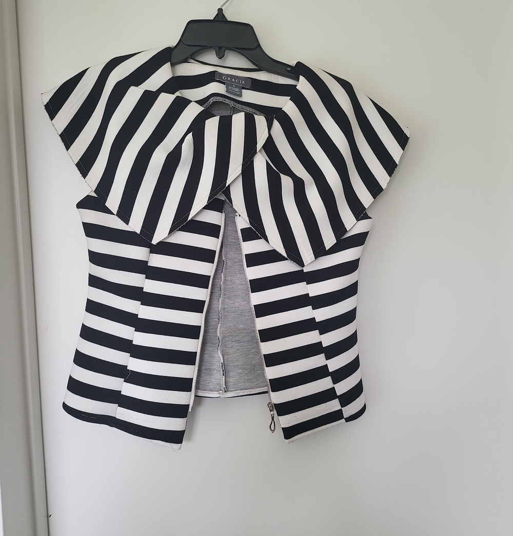 Gracia Black and White Striped Capelet Top